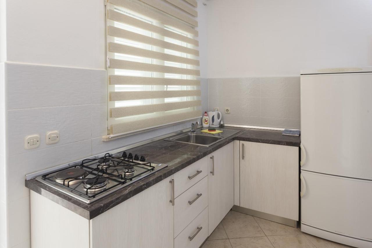 Apartments With A Parking Space Zuljana, Peljesac - 4573 Екстериор снимка