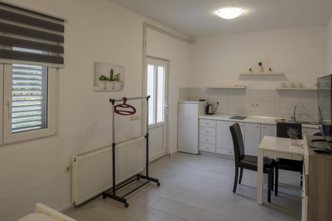 Apartments With A Parking Space Zuljana, Peljesac - 4573 Екстериор снимка