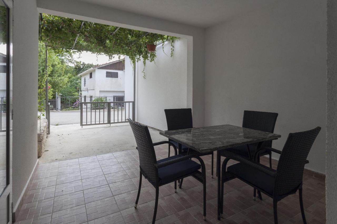 Apartments With A Parking Space Zuljana, Peljesac - 4573 Екстериор снимка